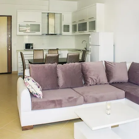 Apartment With Sea View 01 Sarande